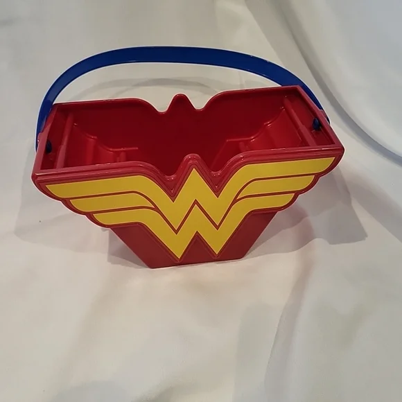 2018 DC Wonder Woman Girls 8-10 Rubies Halloween Costume With Bucket Pail - Picture 8 of 11
